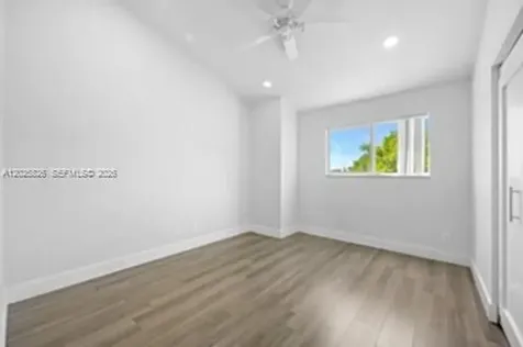 3425 NW 44th Street Oakland Park FL 33309