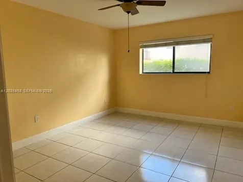 5440 W 21st Court Hialeah FL 33016
