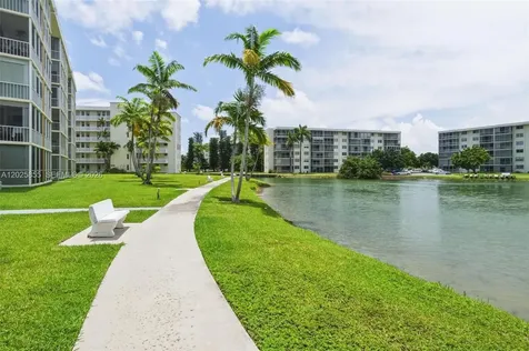 2855 Leonard Drive Aventura FL 33160