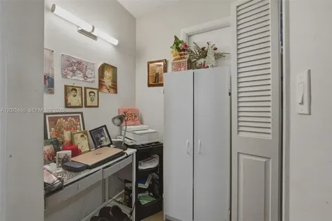 2855 Leonard Drive Aventura FL 33160