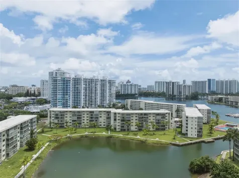2855 Leonard Drive Aventura FL 33160