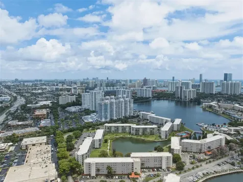 2855 Leonard Drive Aventura FL 33160