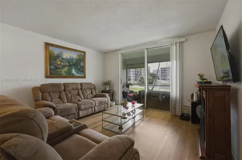 2855 Leonard Drive Aventura FL 33160