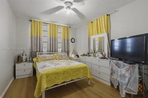 2855 Leonard Drive Aventura FL 33160