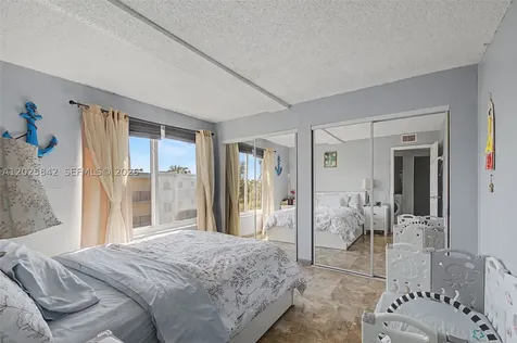 399 NW 72nd Avenue Miami FL 33126