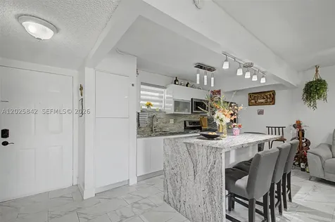 399 NW 72nd Avenue Miami FL 33126