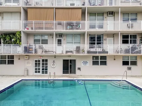 1300 Lincoln Road Miami Beach FL 33139
