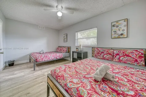 7620 SW 21st Street Miami FL 33155