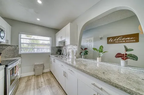 7620 SW 21st Street Miami FL 33155