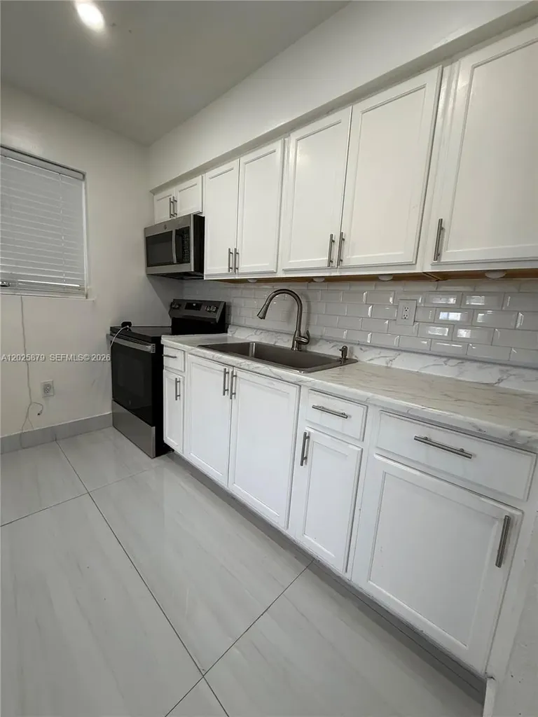 1816 NW 25th Terrace Fort Lauderdale FL 33311