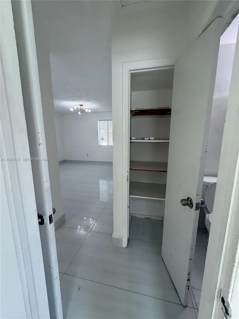1816 NW 25th Terrace Fort Lauderdale FL 33311