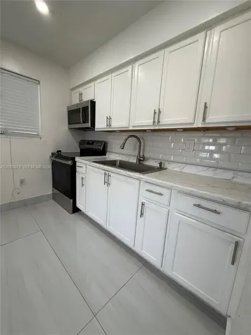 1816 NW 25th Terrace Fort Lauderdale FL 33311