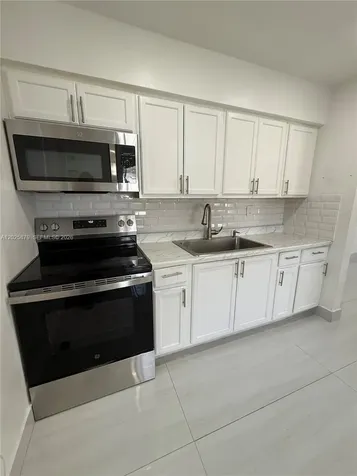 1816 NW 25th Terrace Fort Lauderdale FL 33311