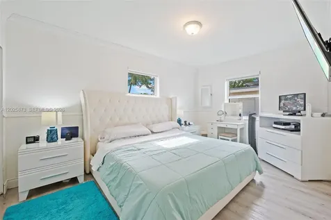 556 La Villa Drive Miami Springs FL 33166