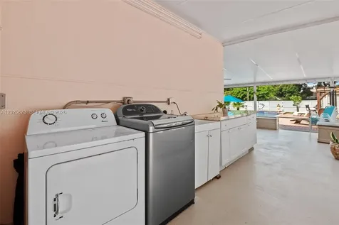 556 La Villa Drive Miami Springs FL 33166