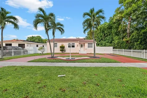 556 La Villa Drive Miami Springs FL 33166