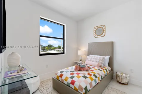 13352 SW 265th Terrace Homestead FL 33032