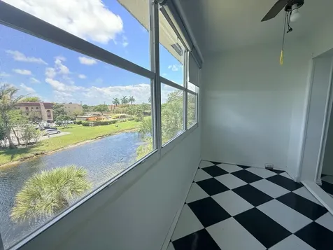 8595 Sunrise Lakes Boulevard Sunrise FL 33322