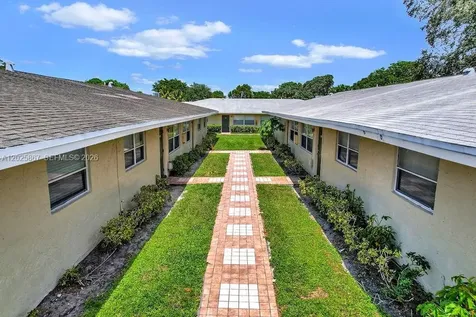 6891 SW 7th Street Margate FL 33068