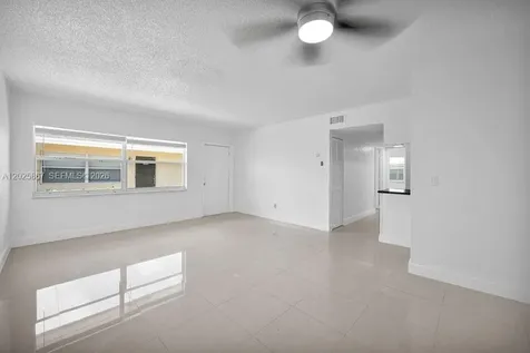 6891 SW 7th Street Margate FL 33068