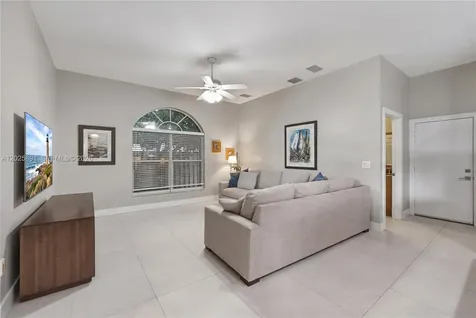 12847 NW 22nd Manor Pembroke Pines FL 33028