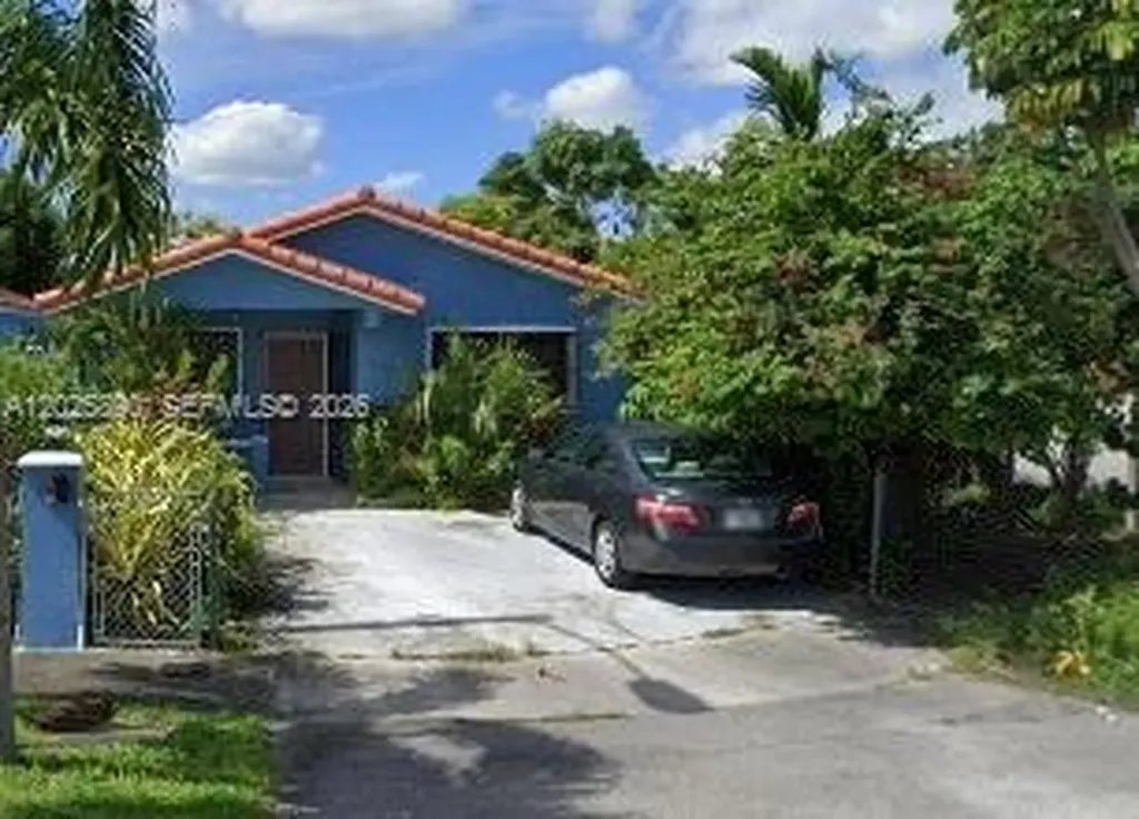 4198 W 10th Avenue Hialeah FL 33012