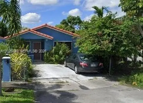 4198 W 10th Avenue Hialeah FL 33012