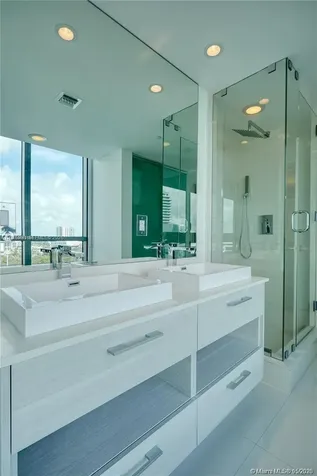 650 NE 32nd Street Miami FL 33137