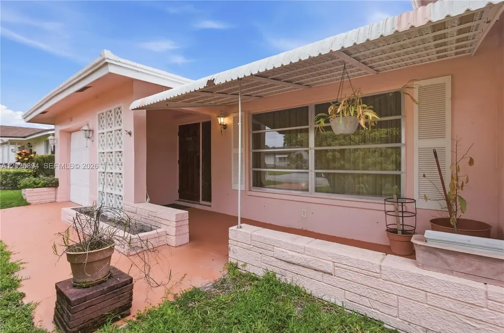 4901 NW 53rd Street Tamarac FL 33319