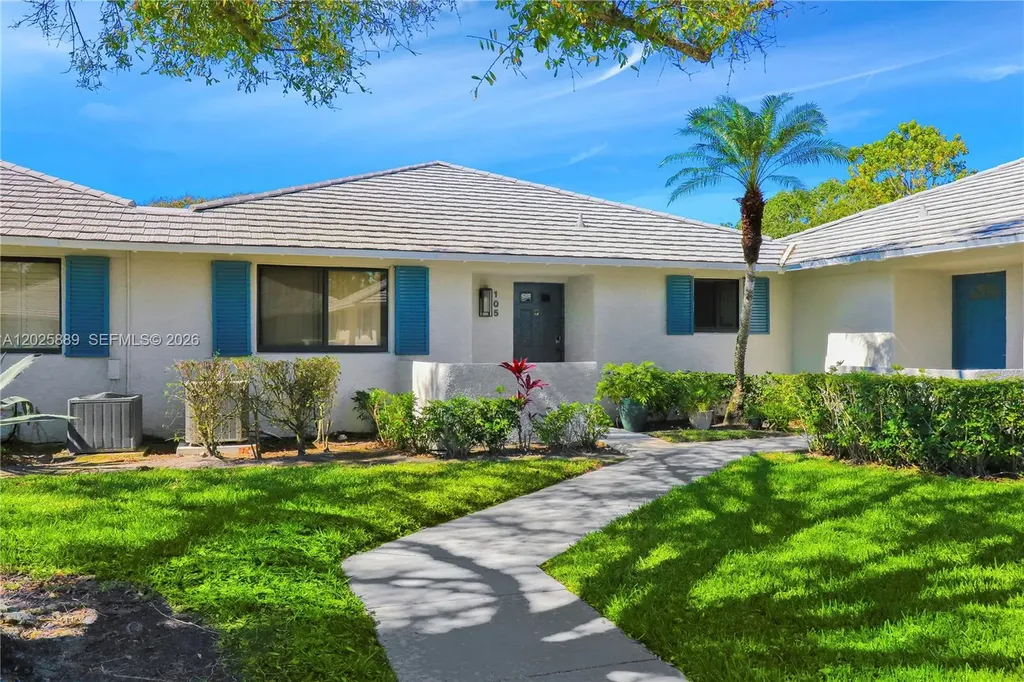 105 Club Drive Palm Beach Gardens FL 33418