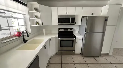 7980 N French Drive Pembroke Pines FL 33024