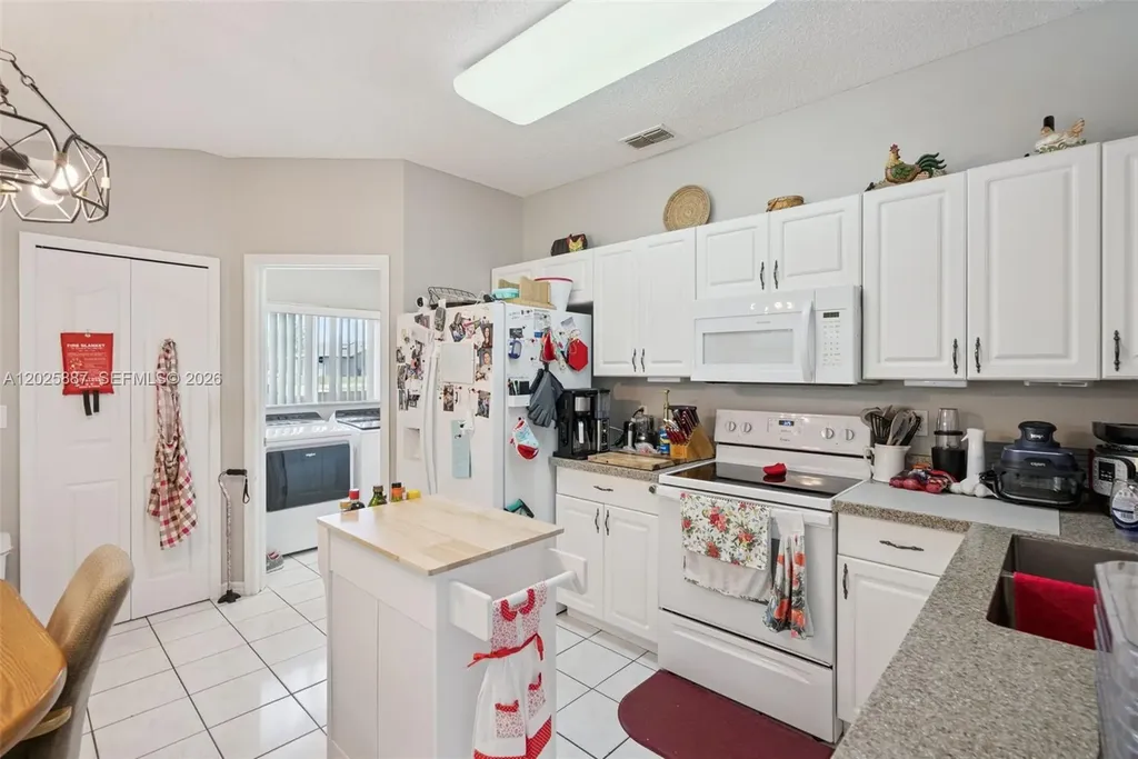 2563 Sheffield Other City - In The State Of Florida FL 32738
