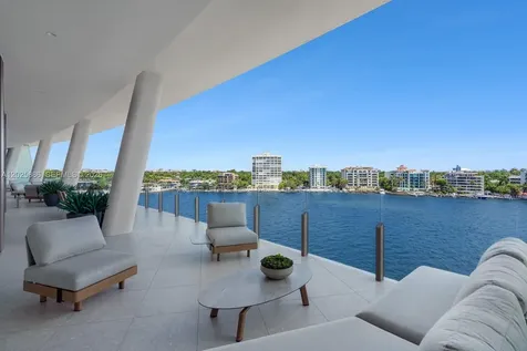 5 Grove Isle Coconut Grove FL 33133