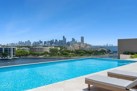 5 Grove Isle Coconut Grove FL 33133