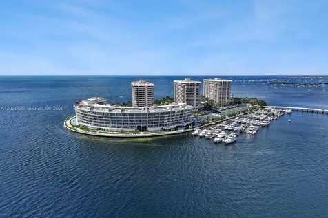 5 Grove Isle Coconut Grove FL 33133