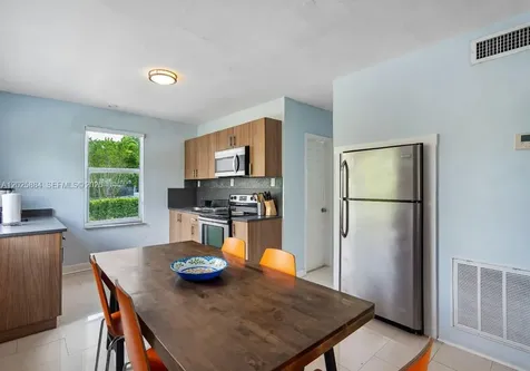 2255 SW 10th Street Miami FL 33135
