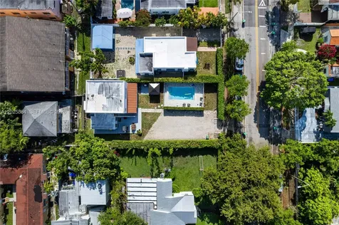 2255 SW 10th Street Miami FL 33135