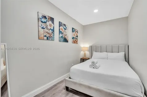 10002 E Bay Harbor Drive Bay Harbor Islands FL 33154