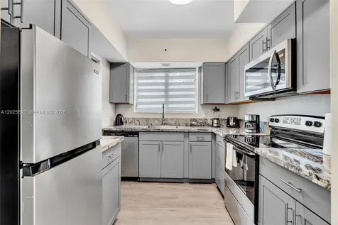 10002 E Bay Harbor Drive Bay Harbor Islands FL 33154