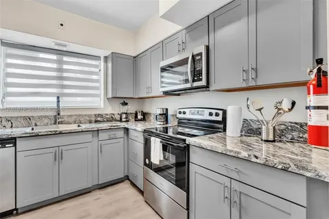 10002 E Bay Harbor Drive Bay Harbor Islands FL 33154
