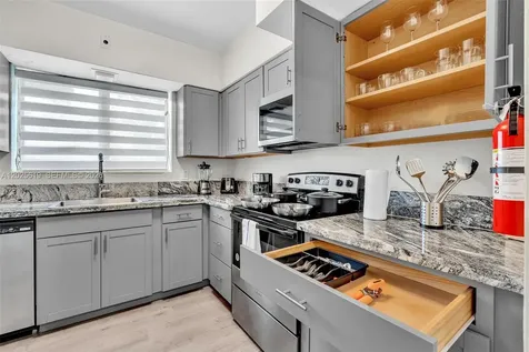 10002 E Bay Harbor Drive Bay Harbor Islands FL 33154