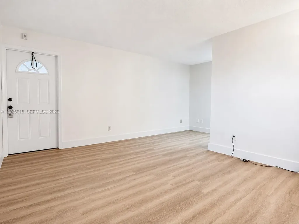 421 NE 1st Street Hallandale Beach FL 33009