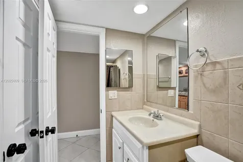 927 NE 199th Street Miami FL 33179