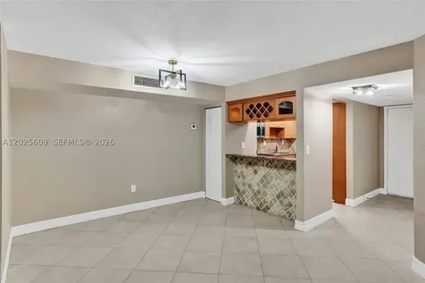 927 NE 199th Street Miami FL 33179