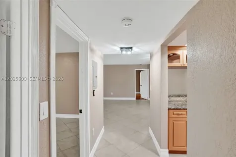 927 NE 199th Street Miami FL 33179