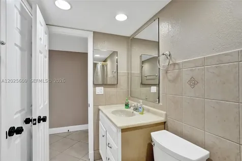 927 NE 199th Street Miami FL 33179