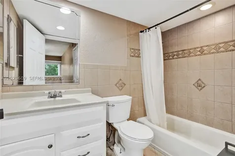 927 NE 199th Street Miami FL 33179
