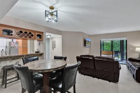 927 NE 199th Street Miami FL 33179