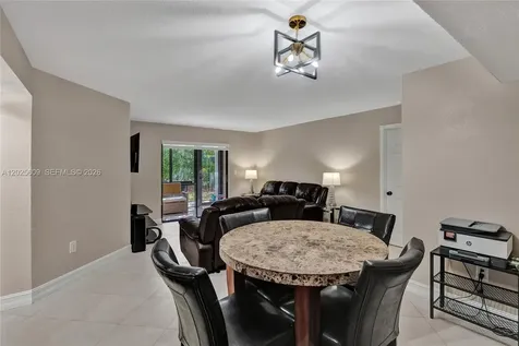 927 NE 199th Street Miami FL 33179