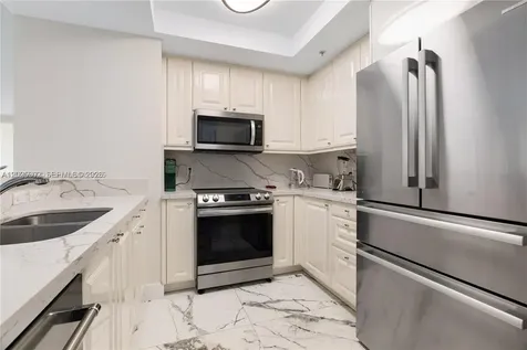 3400 SW 27th Avenue Miami FL 33133